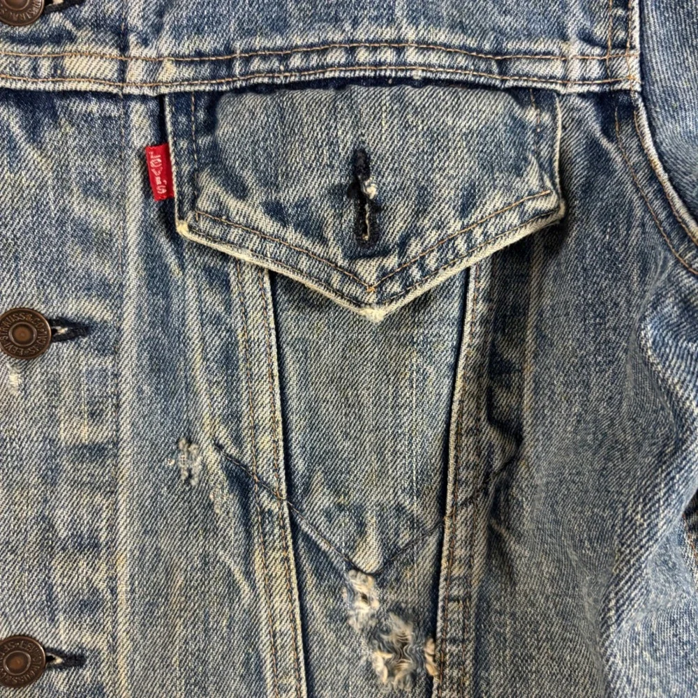 Vintage Levis 70505 0217 Denim Trucker Jacket Medium Wash Distressed 1970s 1980s - Picture 5 of 16